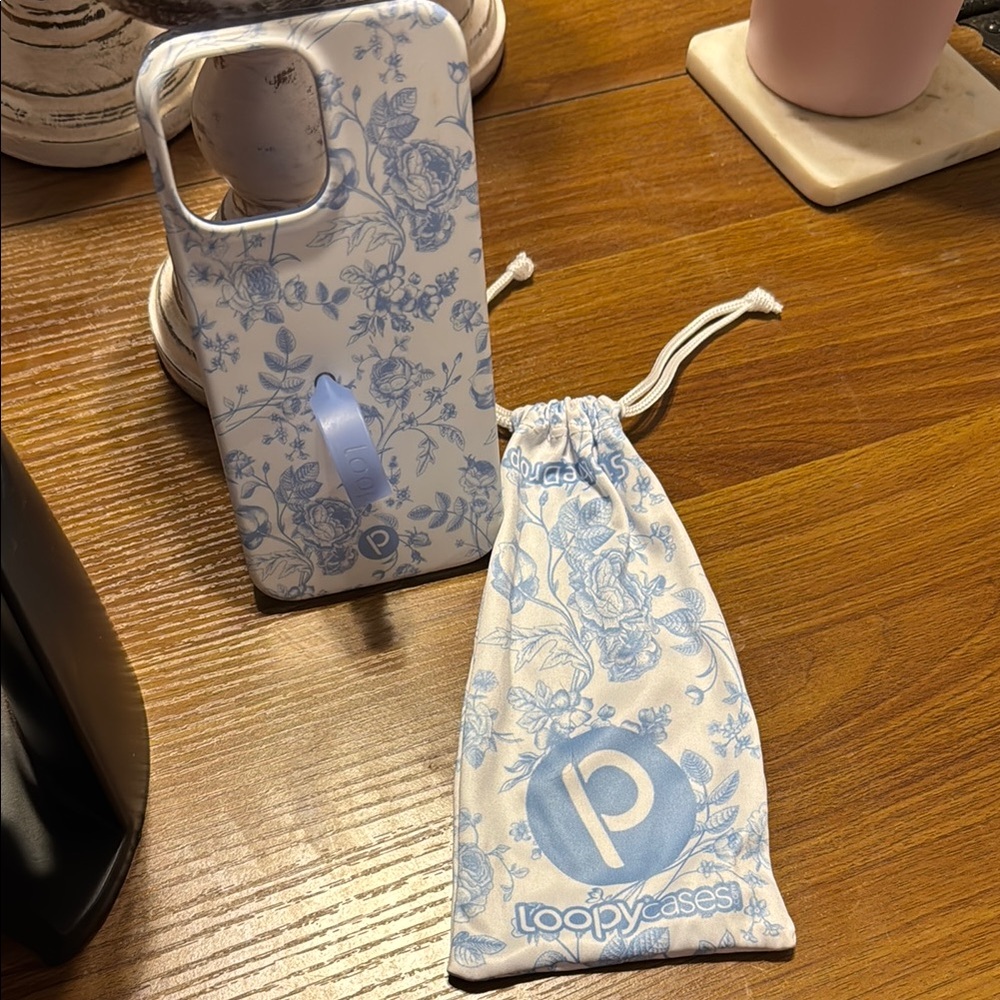 Loopy Case White and Blue Floral Phone Case